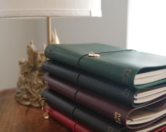 Handcrafted Vegetable Tanned Leather Trifold Journal  - A5 - Free Shipping