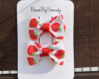 MINI Pigtail Bows - Strawberries - Set of 2 Bows