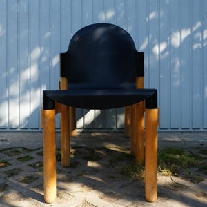 1 z 30 zabytkowych krzeseł Thonet Flex 2000 projektu Gerda Langego dla firmy Thonet, lata 70. XX wieku