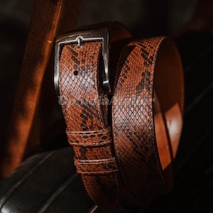 Ręcznie robiony klasyczny pasek ze skóry pytona | Brązowy pasek z pytona - Pasek męski i damski
