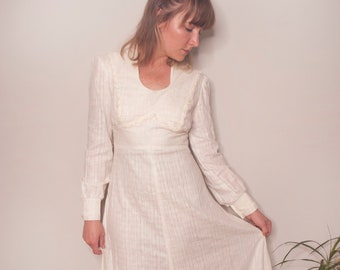 vêtements vintage, robe paysanne blanche semi-pure des années 70, robe de mariée Boho, taille femme 4/6, robe paysanne blanche vintage des années 1970 Sz Med