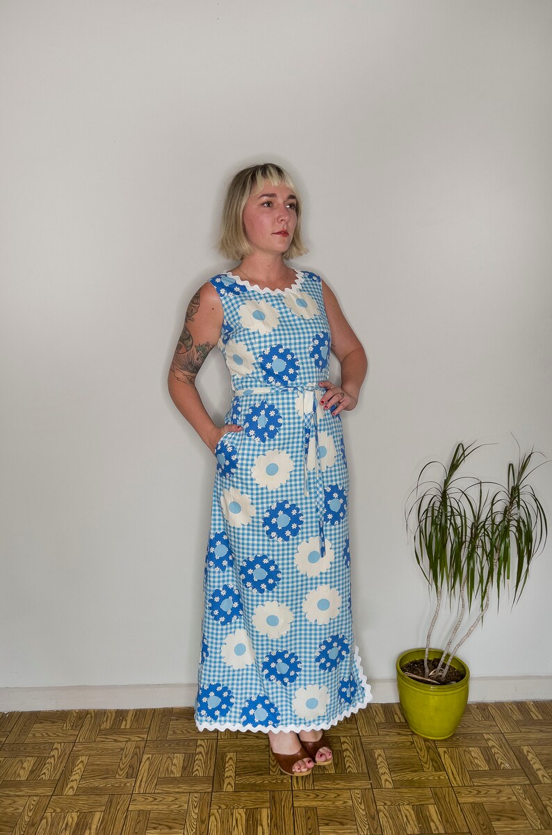 Vintage Clothing, Women's Clothing, Vintage 1960s/1970s Women's Jamison Boutique Blue and White Picnic Maxi Dress, Small/Medium image 4