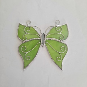 Bright Green Butterfly Suncatcher, Stained Glass, Decorative Glass Butterflies, Handmade image 4
