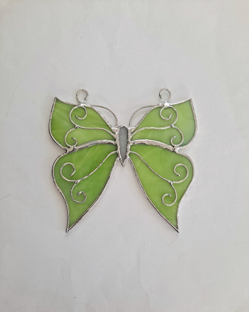 Bright Green Butterfly Suncatcher, Stained Glass, Decorative Glass Butterflies, Handmade image 4