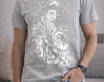 Camiseta con estampado de terror inspirada en Freddy Krueger