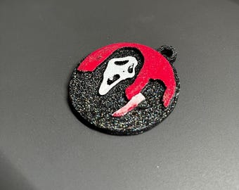 Llavero de Ghostface impreso en 3D y pintado a mano: accesorio de terror Chibi