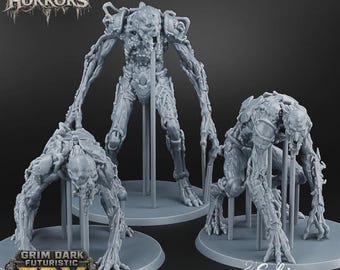 Puede incluir: Tres figuras en miniatura de resina gris sin pintar etiquetadas como Stalkers, Shard Horrors y Grim Dark Futuristic FDM Wargame. Las figuras presentan extremidades alargadas, detalles orgánicos y mecánicos texturizados, sobre bases circulares.
