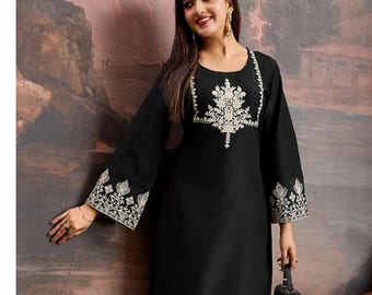 Black & White Floral Embroidered Kurta Set with Trousers – Silk Blend Ethnic Wear for Women