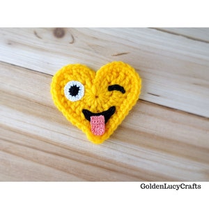 CROCHET PATTERN Heart Faces, Valentine's Day, Embellishment, Applique image 5