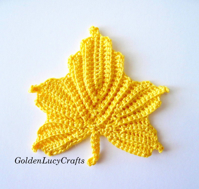 CROCHET PATTERN Maple Leaf Applique Motif Embellishment Fall Autumn image 3