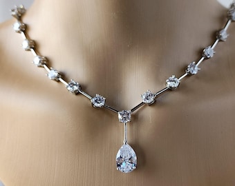 Contemporary Swarovski Teardrop Necklace and Earrings Bridal Jewelry Set.