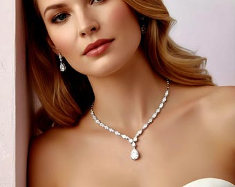 Teardrop Swarovski Necklace and Earrings Bridal Jewelry Set. Mother of the Bride wedding jewelry.