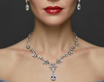 Set di collana da sposa Swarovski Teardrop Flower, platino, diamanti simulati, per la madre della sposa