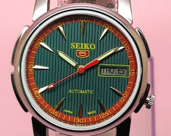 Odnowiony automatyczny zegarek naręczny Seiko 5 z zieloną tarczą i okienkiem daty, zabytkowy męski zegarek naręczny