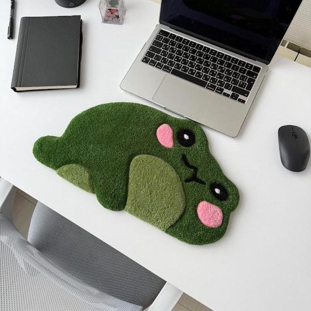 Frog Rug Tufted Cute Frog Keyboard Rug Wrist Rest – Handmade Desk Mat, Hand Tufted Mini ...