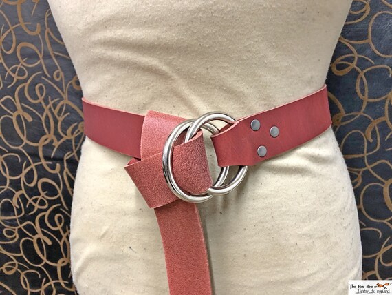 thick red belt