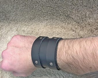 Leather bracelet with 2 buckles, wristband, all hand-made!