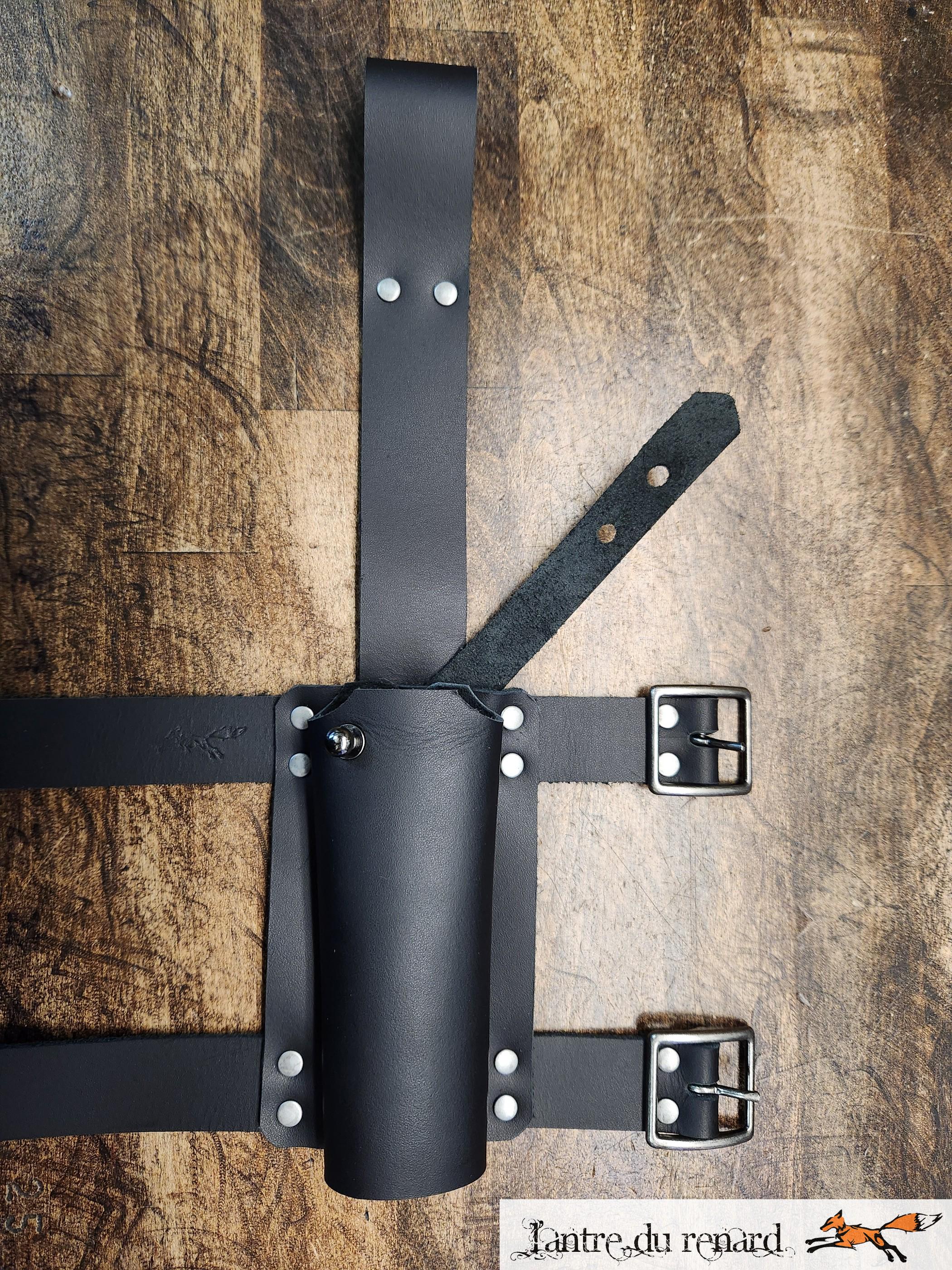 フォームダガー用のレッグレザーシース。コスチュームやコスプレに最適