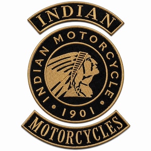 Puede incluir: Un conjunto de tres parches bordados que presenta un emblema circular central con el perfil dorado de una figura nativa americana sobre un fondo negro, rodeado por el texto INDIAN MOTORCYCLE 1901, con parches arqueados arriba y abajo.