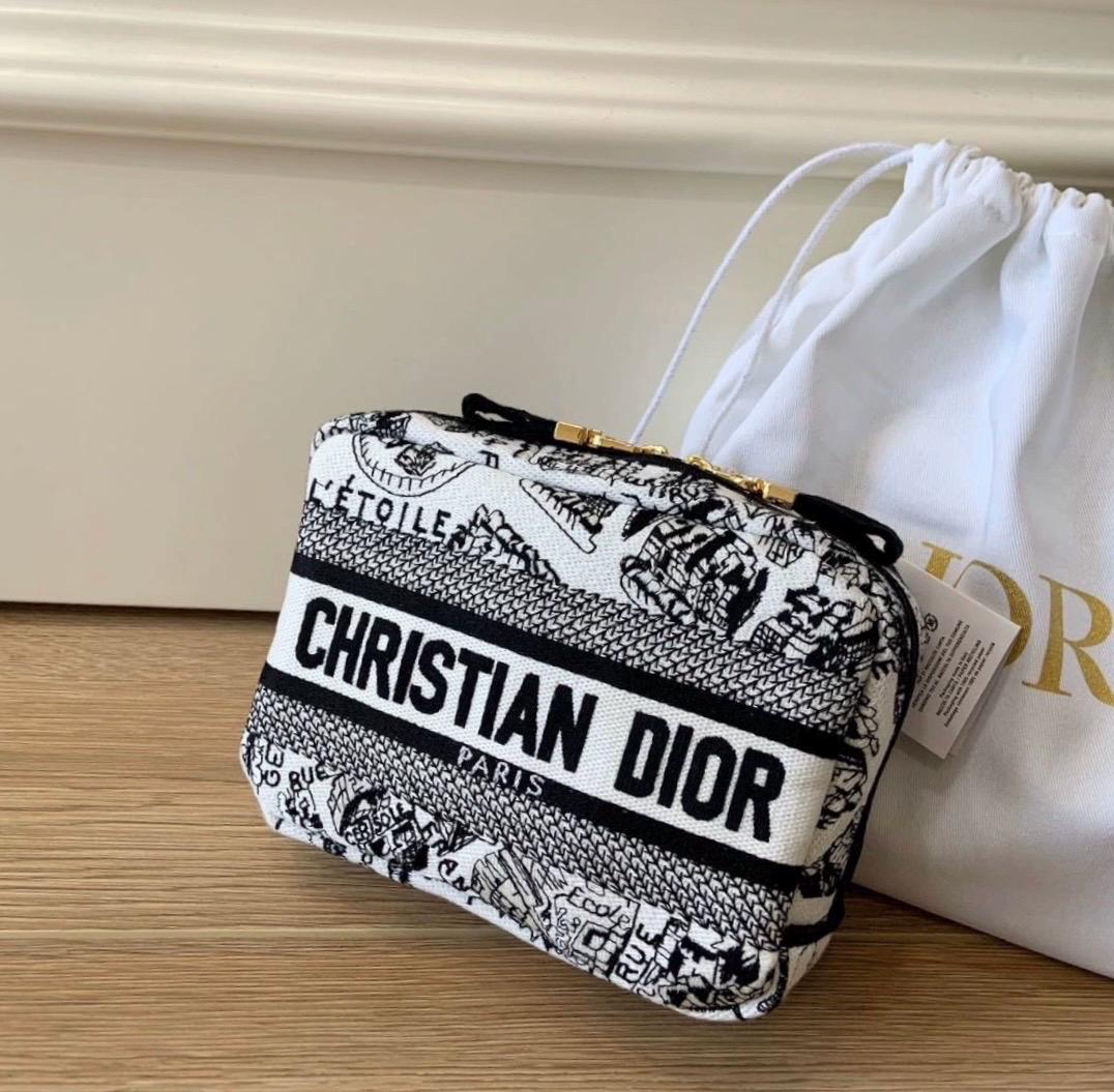 Goyard Cosmetic Bag Australia