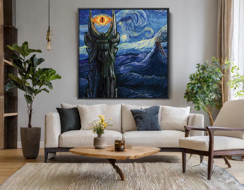 Puede incluir: Una obra de arte enmarcada que representa una escena nocturna estilizada con una torre y un ojo, que recuerda a una famosa novela de fantas&iacute;a. La obra de arte est&aacute; en un estilo similar a "La noche estrellada" de Van Gogh, con azules y amarillos arremolinados.