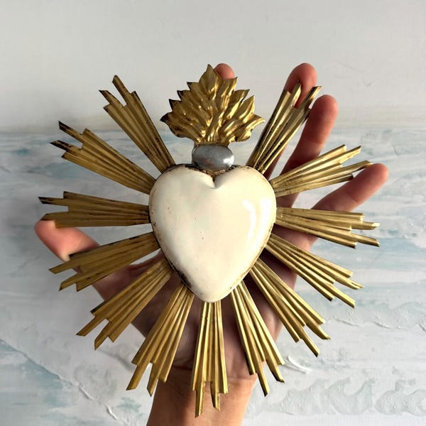 Union 7”x 7.5”  - Tin Sacred Heart, Mexican Folk Art, Ex-voto, Milagro, Wall Decor, Vintage