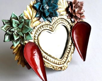Portarretrato Espejo Tres Flores 9.5”(long) - Tin Sacred Heart, Mexican Folk Art, Ex-voto Decor