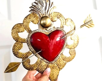 Flechado 11"x 11" - Sacro Cuore di latta, Arte popolare messicana, Ex-voto, Milagro, Decorazione murale