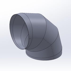 Può includere: Un gomito per condotto grigio a 90 gradi. Il gomito è cilindrico con una superficie liscia ed è progettato per collegare due sezioni di condotto ad angolo retto. Il design include linee di cucitura visibili.
