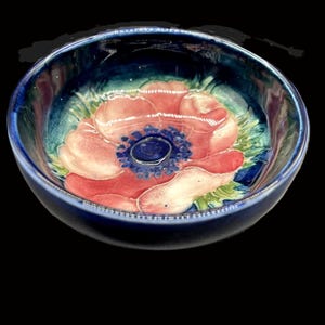Moorcroft pottery - Etsy 日本
