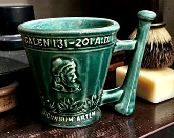 Mid‑Century Schering “Galen” Apothecary Mug • Secundum Artem • 1955–75 Pharmacy Promo