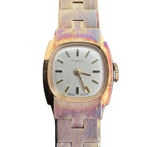 Vintage Timex Dress Watch – 1960s Britain, Rectangular Silver Dial