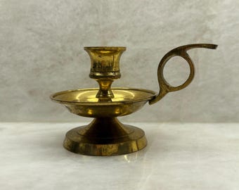 Vintage Brass Chamberstick Candle Holder Finger Loop Handle Colonial Decor