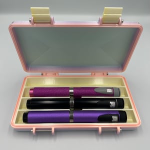 tirzepatide travel case YOUSHARES GLP-1 Cooler for 2 Zepbound, Mounjaro & Insulin Pens Traveling with your Tirzepatide :