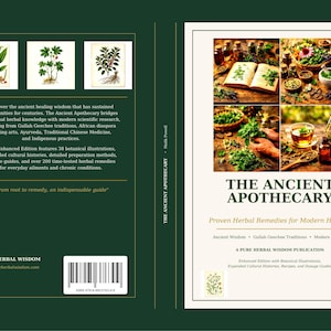Może przedstawiać: Ciemnozielona okładka książki zatytułowana The Ancient Apothecary z białym panelem przednim zawierającym cztery kwadratowe zdjęcia ziół, moździerza z tłuczkiem i herbaty. Tylna okładka zawiera trzy ilustracje botaniczne oraz kod kreskowy na dole.