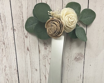 Lot de 4 décoration de banc, décor d’allée, fleur d’allée de chaise, décor de mariage d’eucalyptus, swag de chaise, fleurs de sola, ivoire, crème, boho, rustique