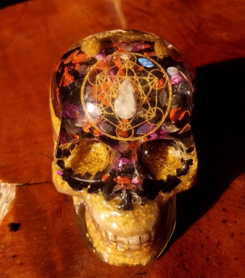 Orgone Skull with 4 Layers of Glow, 23k Gold leaf, Metatron Cube, Flower of Life, Labradorite, Moonstone and More image 5