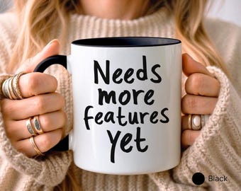 Caneca "Precisa de Mais Recursos Ainda", Presente Divertido para Desenvolvedores, Caneca de Café com Humor para Programadores, Presente para Engenheiros de Software, Caneca com Piada para Programadores, Caneca Exclusiva para Escritório