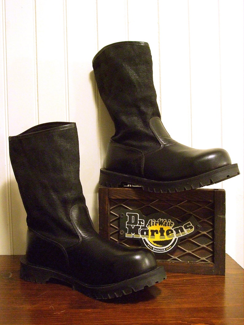 dr martens engineer boots