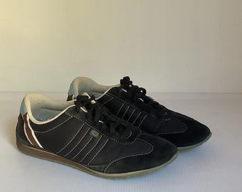 Zapatillas deportivas vintage Coach Nikki de ante negro y nailon para mujer, talla 7, estilo retro de los años 2000 (Y2K).