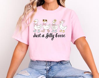 Silly Goose On The Loose Shirt, Goose T-Shirt, Silly Goose Shirts, Funny Graphic Shirt, Cute Goose Shirt, Trendy Tee Retro Funny Meme Gift