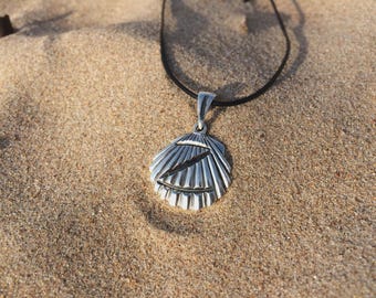 Big z Surf's Up shell pendant, sterling silver
