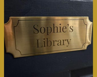 Personalisiertes graviertes goldfarbenes Bibliotheksschild - benutzerdefiniertes Metallnamensschild