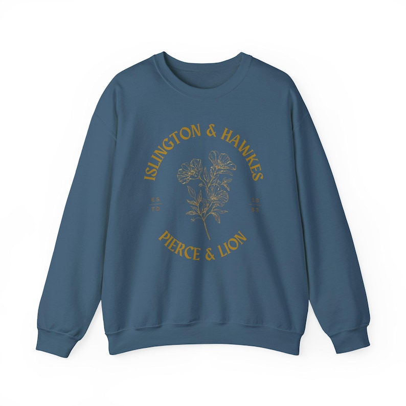 Emma M Lion Crewneck Sweatshirt Gift, Islington Hawkes Pierce Lion, Book Lover Merch, Unselected Journals of Emma M Lion, Literary Sweater zdjęcie 6