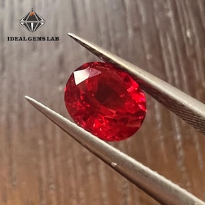 Rubí rojo Jedi ovalado / Piedra preciosa cultivada en laboratorio de color rojo intenso saturado / Piedra suelta de 6,9 x 5,9 mm para joyería