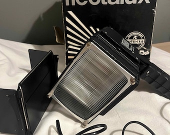 Flectalux XM16/18 Halogen Movie Studio Light -  TESTED/VIDEO