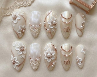 Handmade Pearl White Press On Nails / 3D Floral Bridal Nails / Lace Nail Design / Elegant Wedding Nails / Luxury Gold Detail