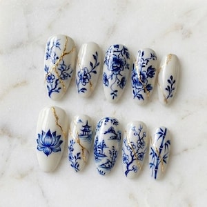 Blue White Porcelain Press On Nails / Chinoiserie Floral & Lotus Art / Kintsugi Gold Detail / Ceramic Inspired / Luxury Set