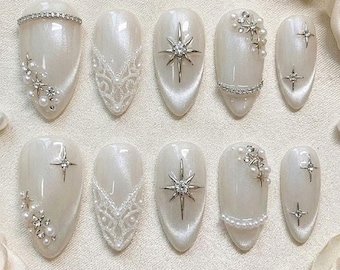 Pearl Bridal Press On Nails / White Celestial Nails / Star Rhinestone Nails / Elegant Wedding Nails / Luxury Pearl Press Ons