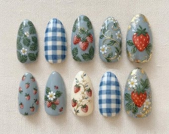 Uñas postizas azules hechas a mano con diseño botánico estilo cottagecore / Arte floral a cuadros vichy / Elegante juego de uñas postizas para mujer